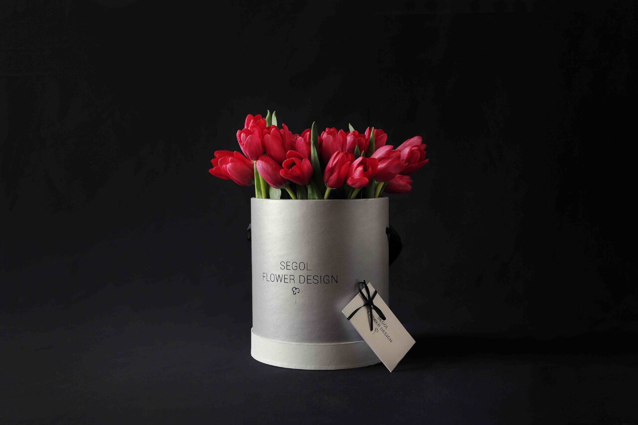 סידור עגול Red Tulips