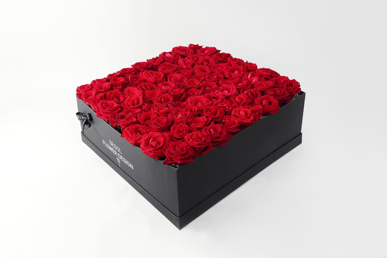 Jumbo Red Roses with Chocolate Heart